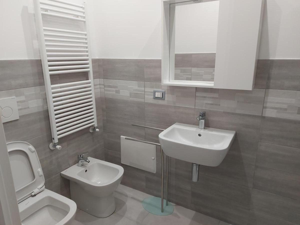 Ags Apartment Асти Екстериор снимка